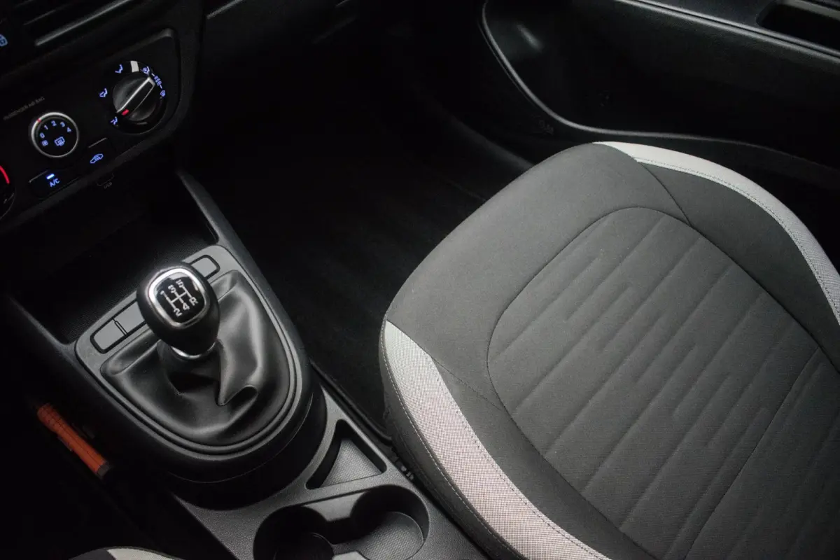 Cross 1.0 Comfort NL-auto [ Trekhaak Carplay Airco Cruise Control ]