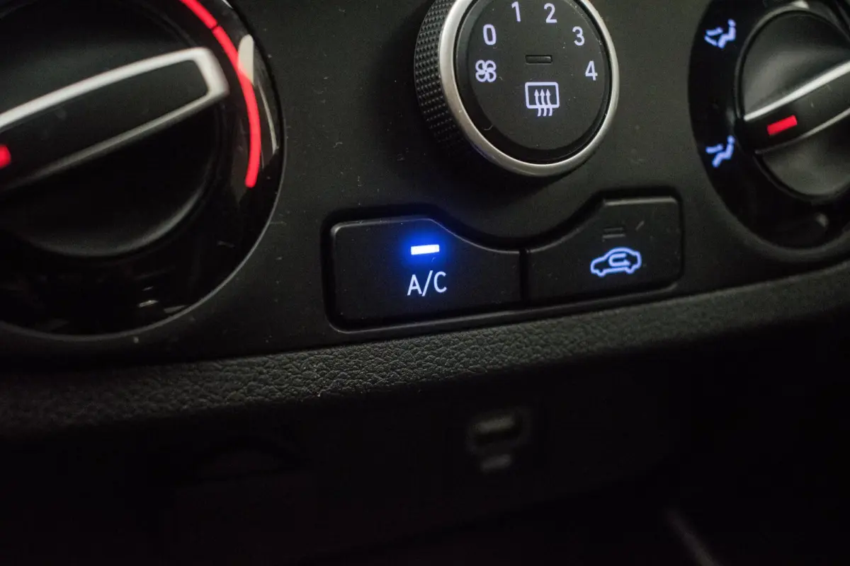 Cross 1.0 Comfort NL-auto [ Trekhaak Carplay Airco Cruise Control ]