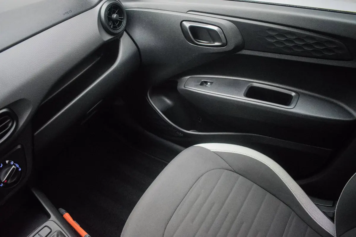 Cross 1.0 Comfort NL-auto [ Trekhaak Carplay Airco Cruise Control ]