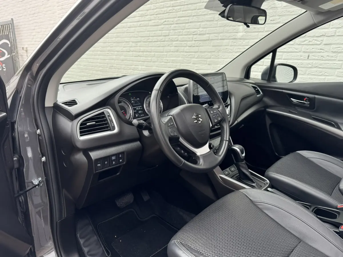 1.5 Hybrid Select Automaat Trekhaak Panodak 360 Camera Carplay Adaptive Cruise Clima Stoelverw