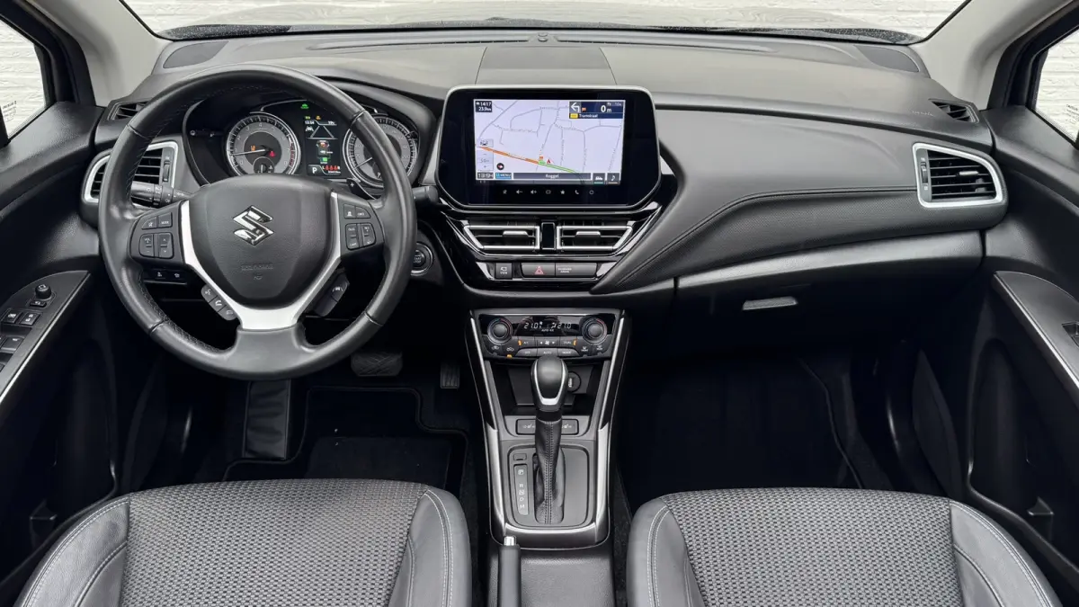 1.5 Hybrid Select Automaat Trekhaak Panodak 360 Camera Carplay Adaptive Cruise Clima Stoelverw