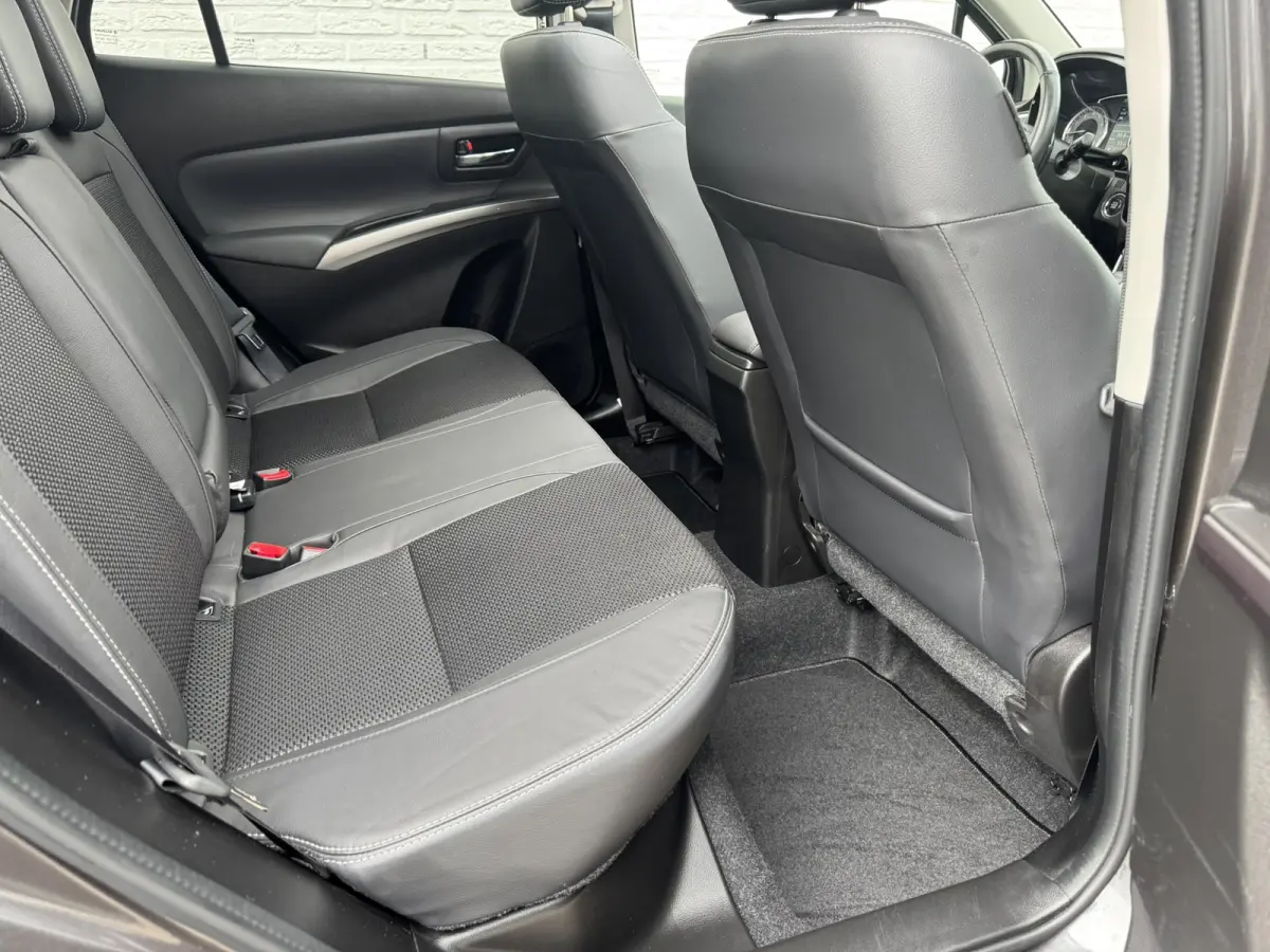 1.5 Hybrid Select Automaat Trekhaak Panodak 360 Camera Carplay Adaptive Cruise Clima Stoelverw