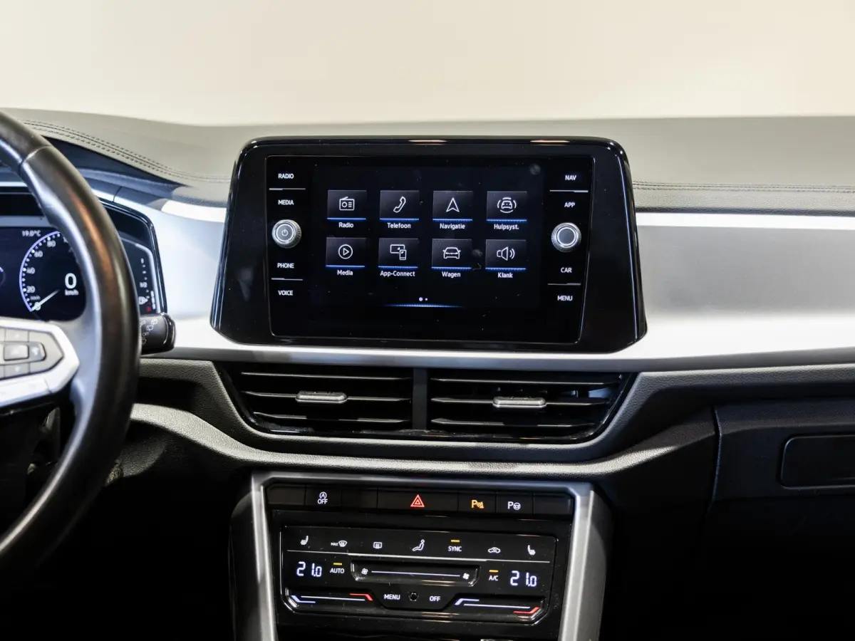 1.0 TSI Life Business / 110pk / Trekhaak / Stoelverwarming / NAP / Dealer onderhouden /