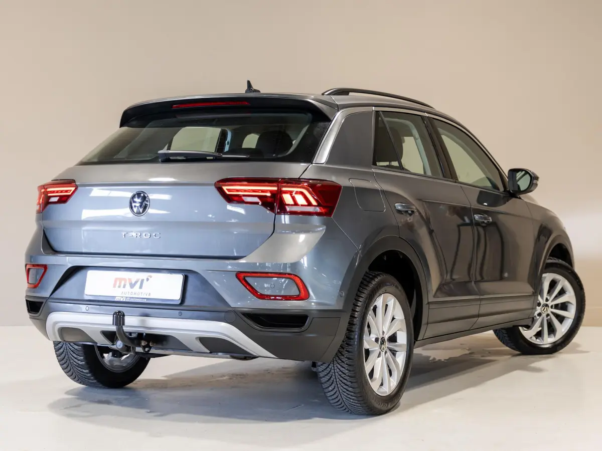 1.0 TSI Life Business / 110pk / Trekhaak / Stoelverwarming / NAP / Dealer onderhouden /
