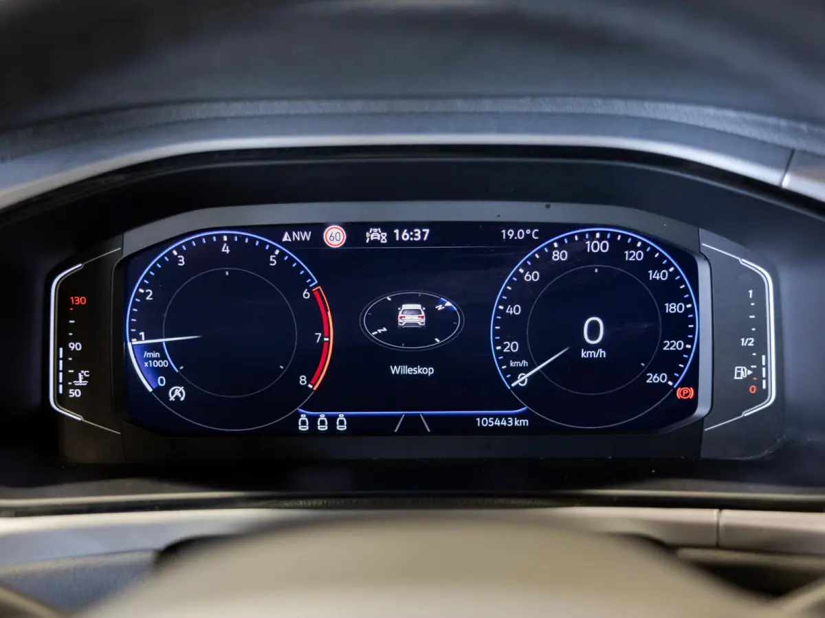 1.0 TSI Life Business / 110pk / Trekhaak / Stoelverwarming / NAP / Dealer onderhouden /