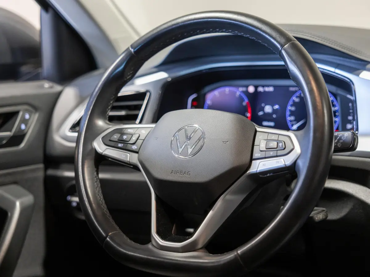 1.0 TSI Life Business / 110pk / Trekhaak / Stoelverwarming / NAP / Dealer onderhouden /