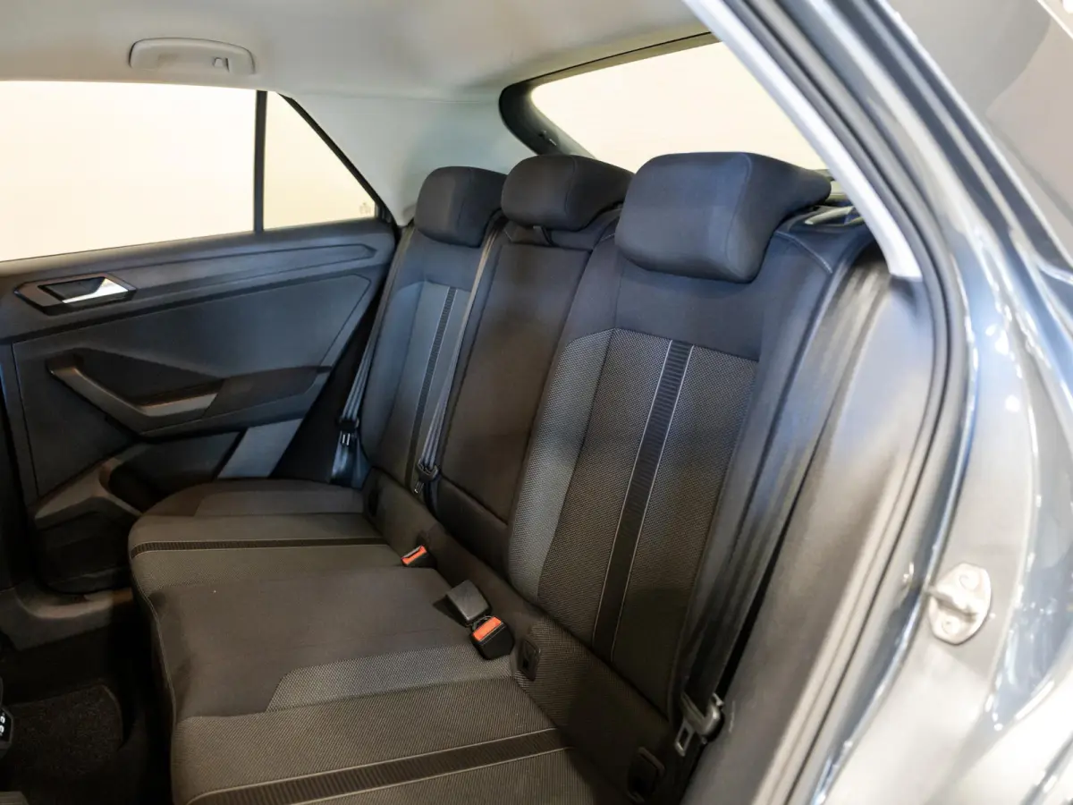 1.0 TSI Life Business / 110pk / Trekhaak / Stoelverwarming / NAP / Dealer onderhouden /
