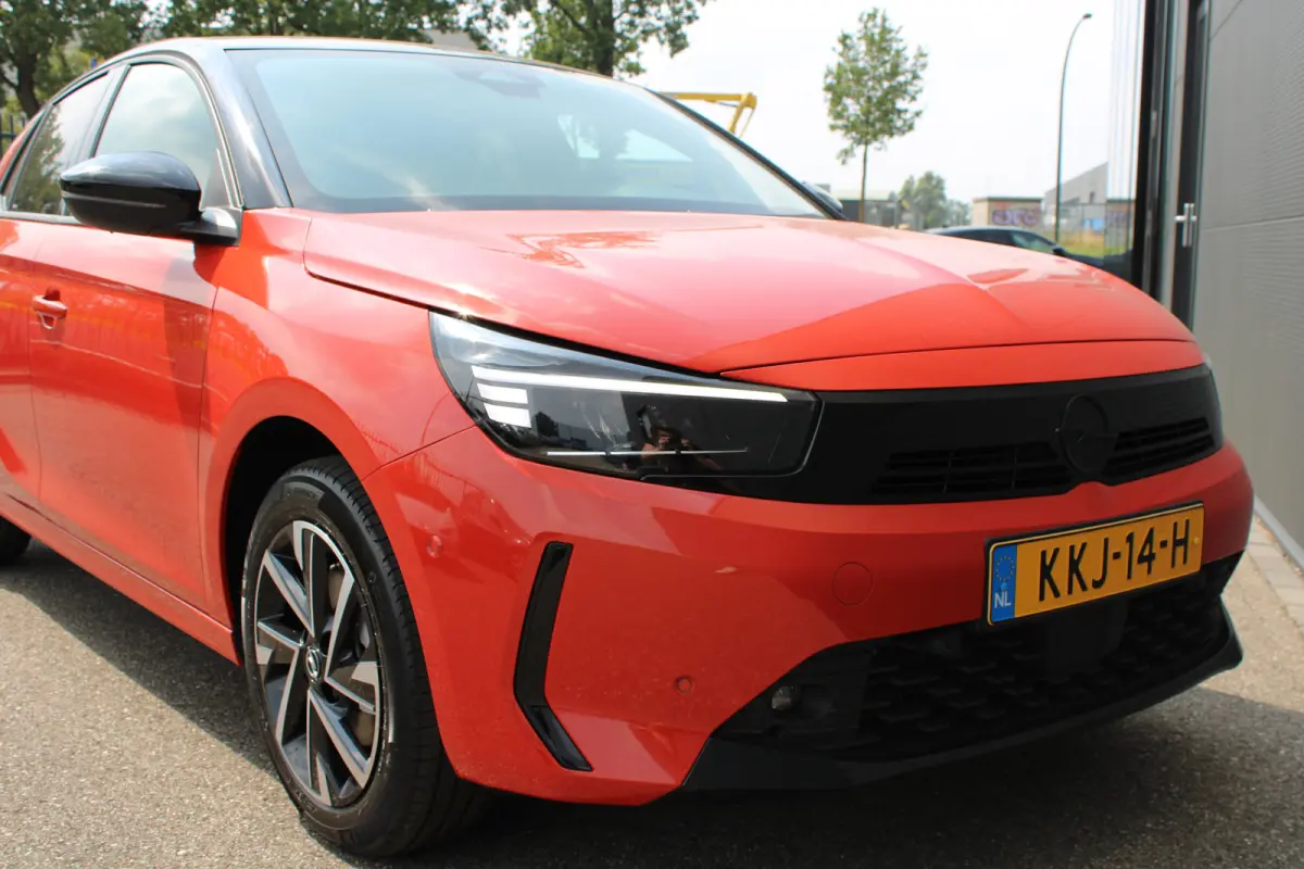 1.2 Turbo Hybrid Yes | Automaat | Navi by app | Camera | Apple Carplay | Stoelverwarming | Parkeersensoren |