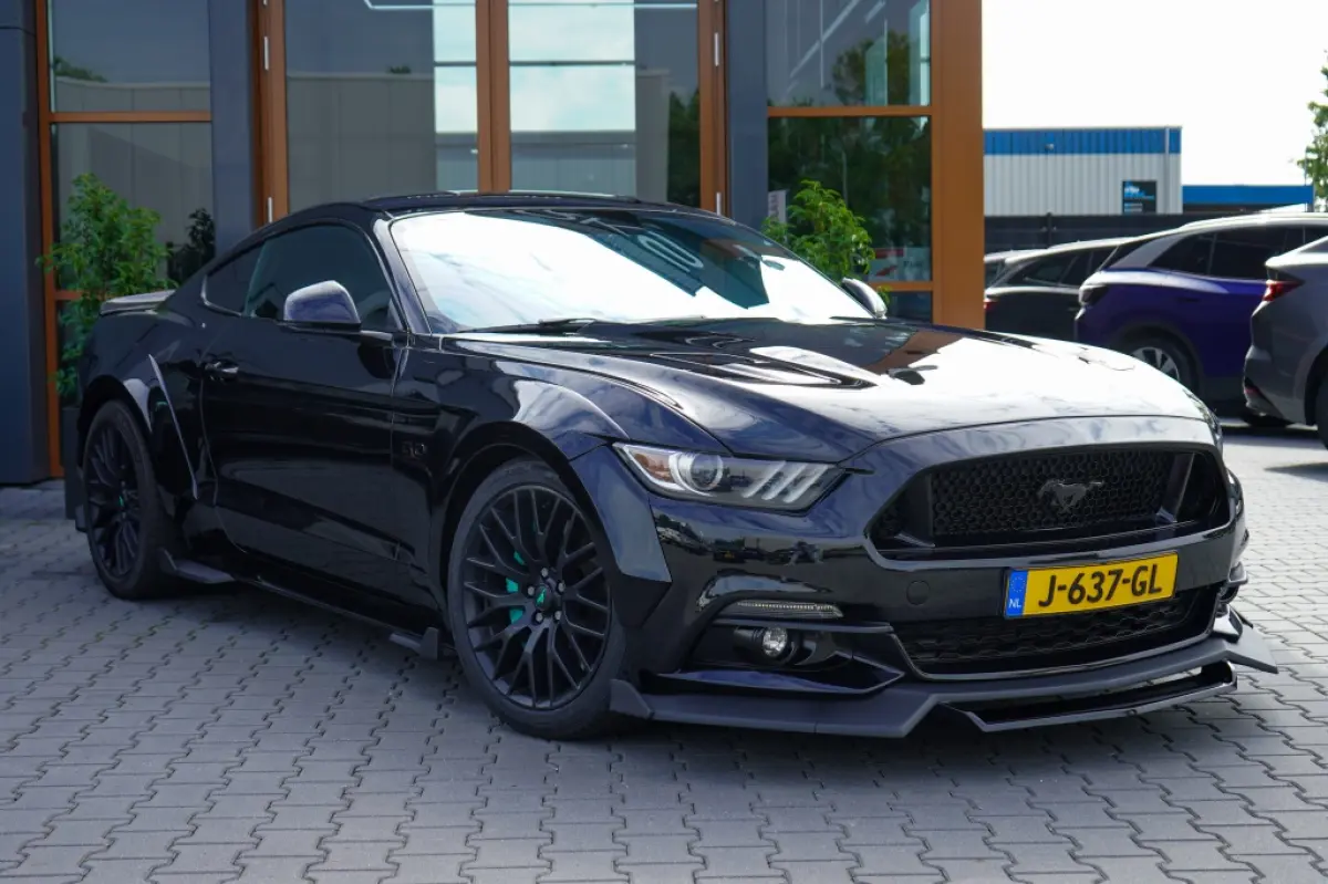 5.0 | Borla | Carbon | Wide Body | Camera | Cruise | Shaker | Brembo |