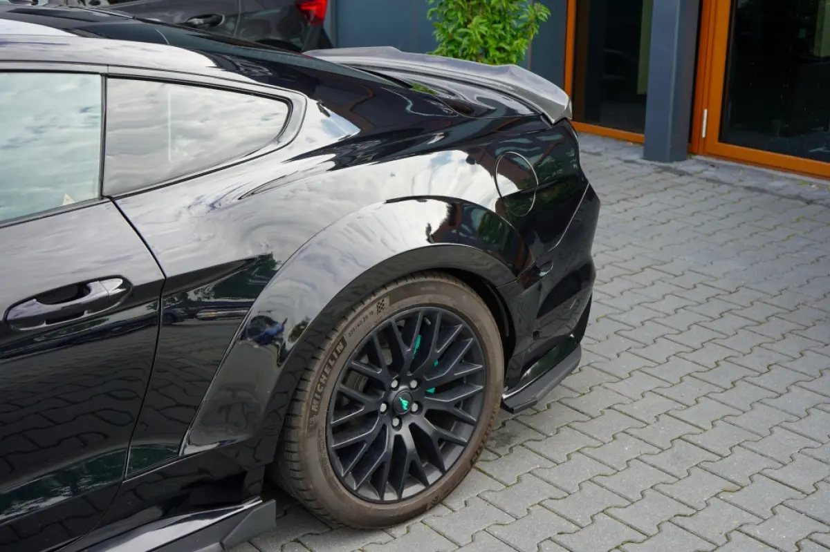 5.0 | Borla | Carbon | Wide Body | Camera | Cruise | Shaker | Brembo |