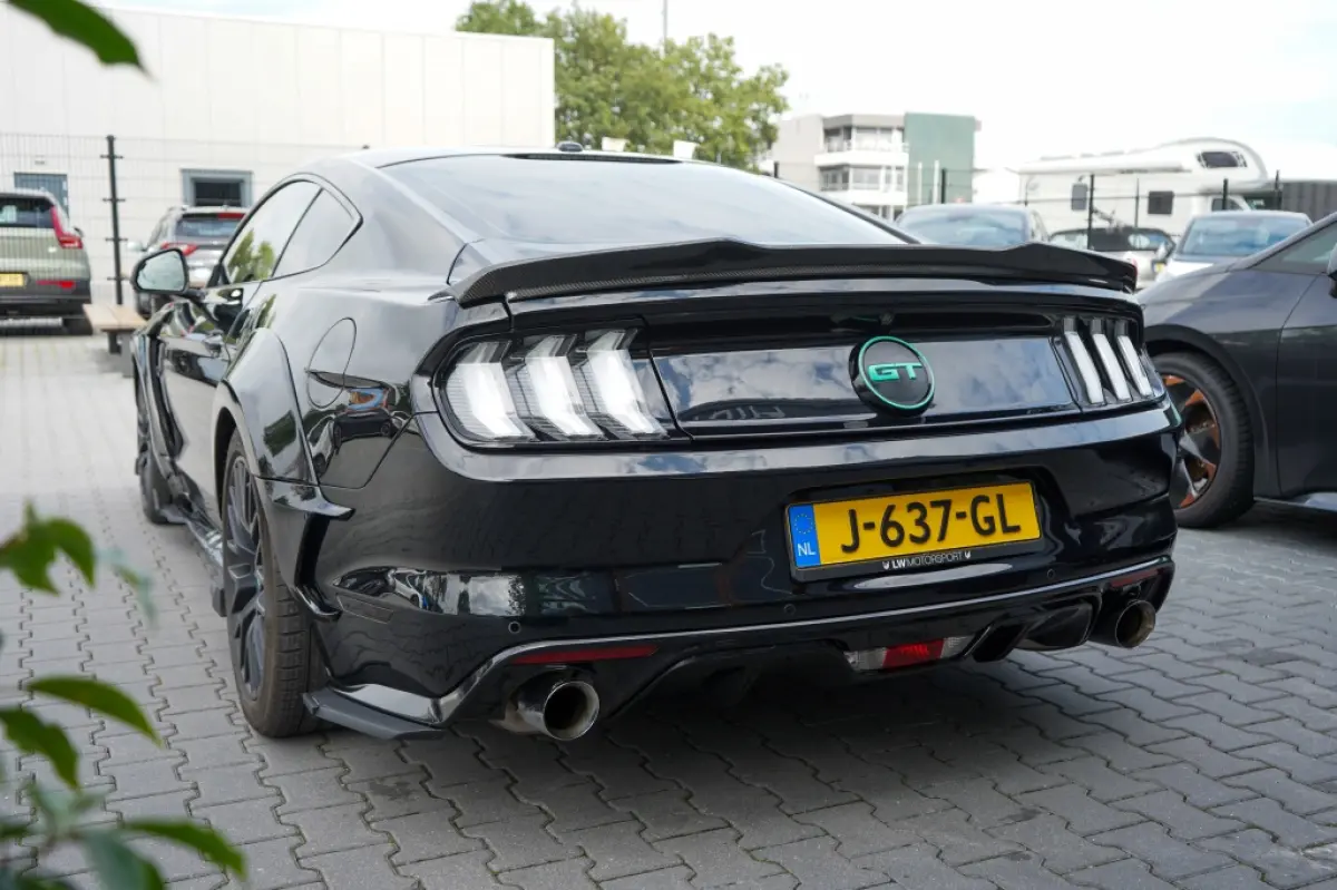 5.0 | Borla | Carbon | Wide Body | Camera | Cruise | Shaker | Brembo |