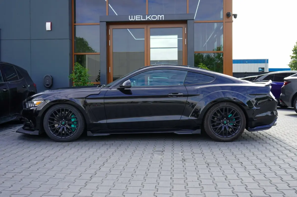 5.0 | Borla | Carbon | Wide Body | Camera | Cruise | Shaker | Brembo |