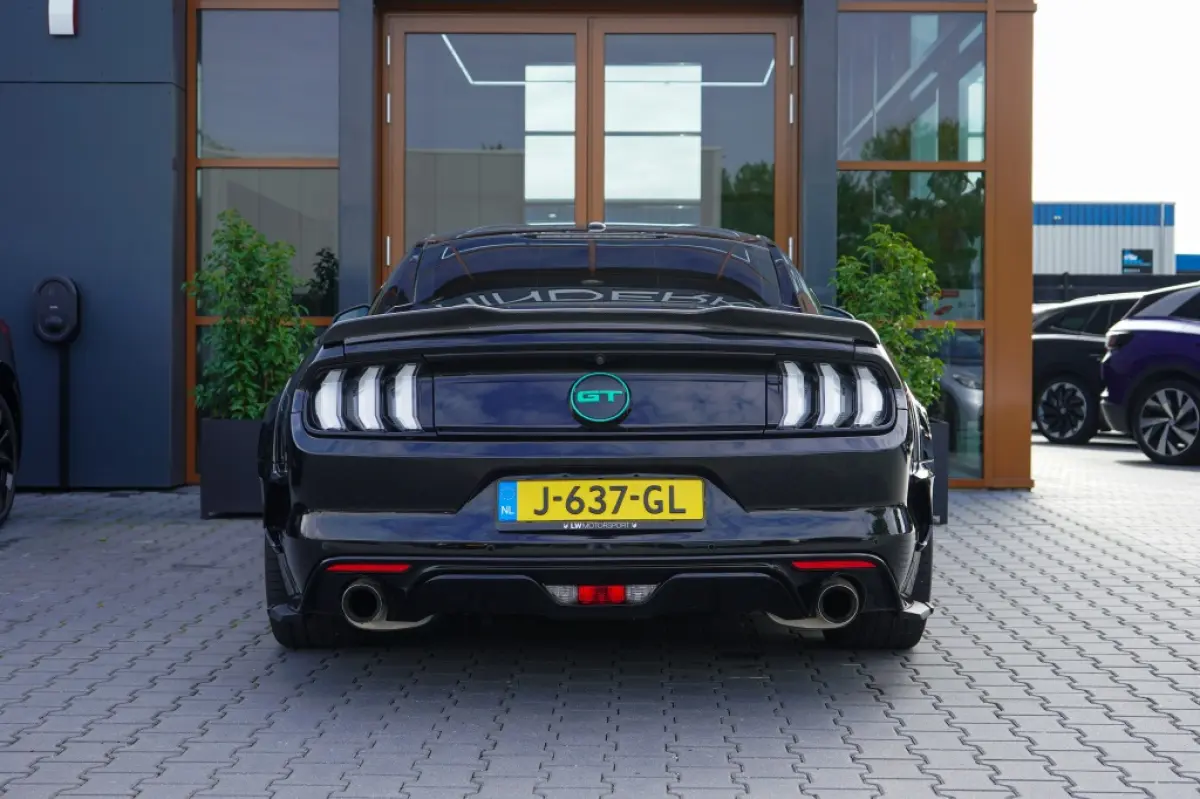 5.0 | Borla | Carbon | Wide Body | Camera | Cruise | Shaker | Brembo |