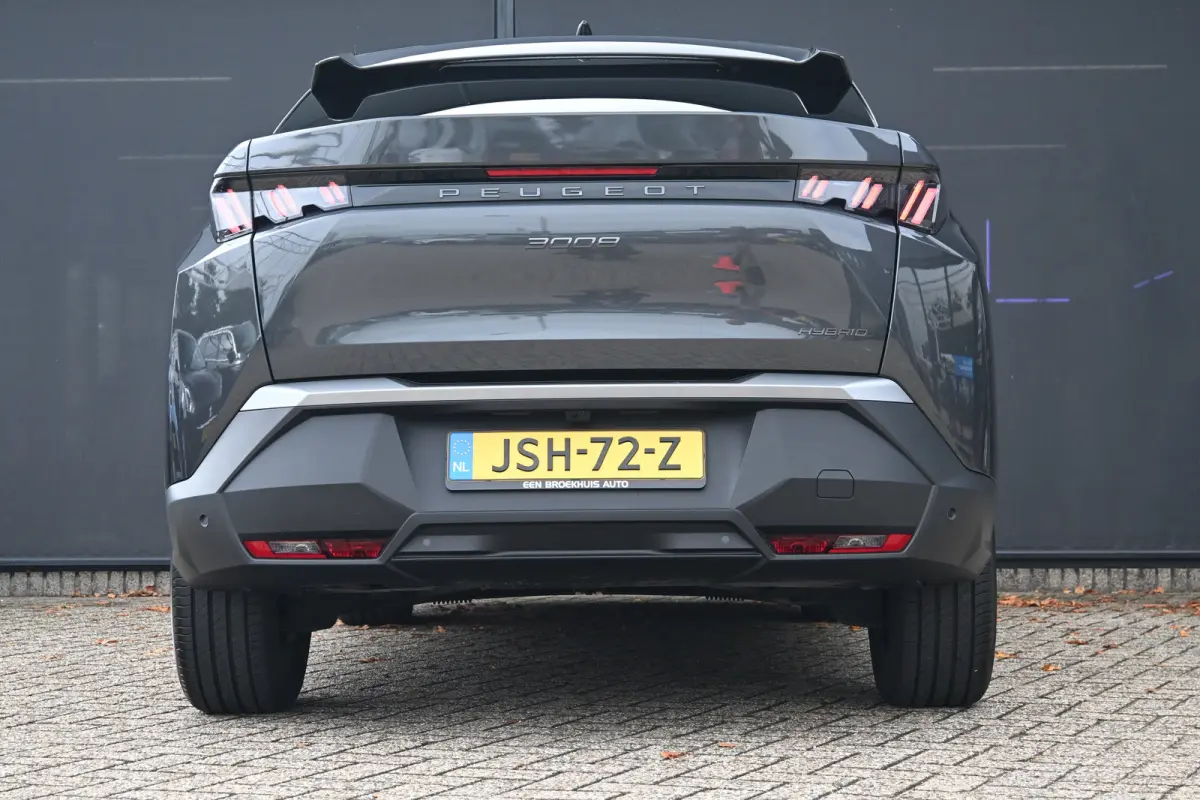 1.2 Hybrid 145 Allure Tot 8 Jaar Garantie! | Navi by app | Achteruitrijcamera | Cruise control | DAB | Keyless Entry | Full Led | Draadloze telefoonlader | Extra getint glas | LMV 19" |