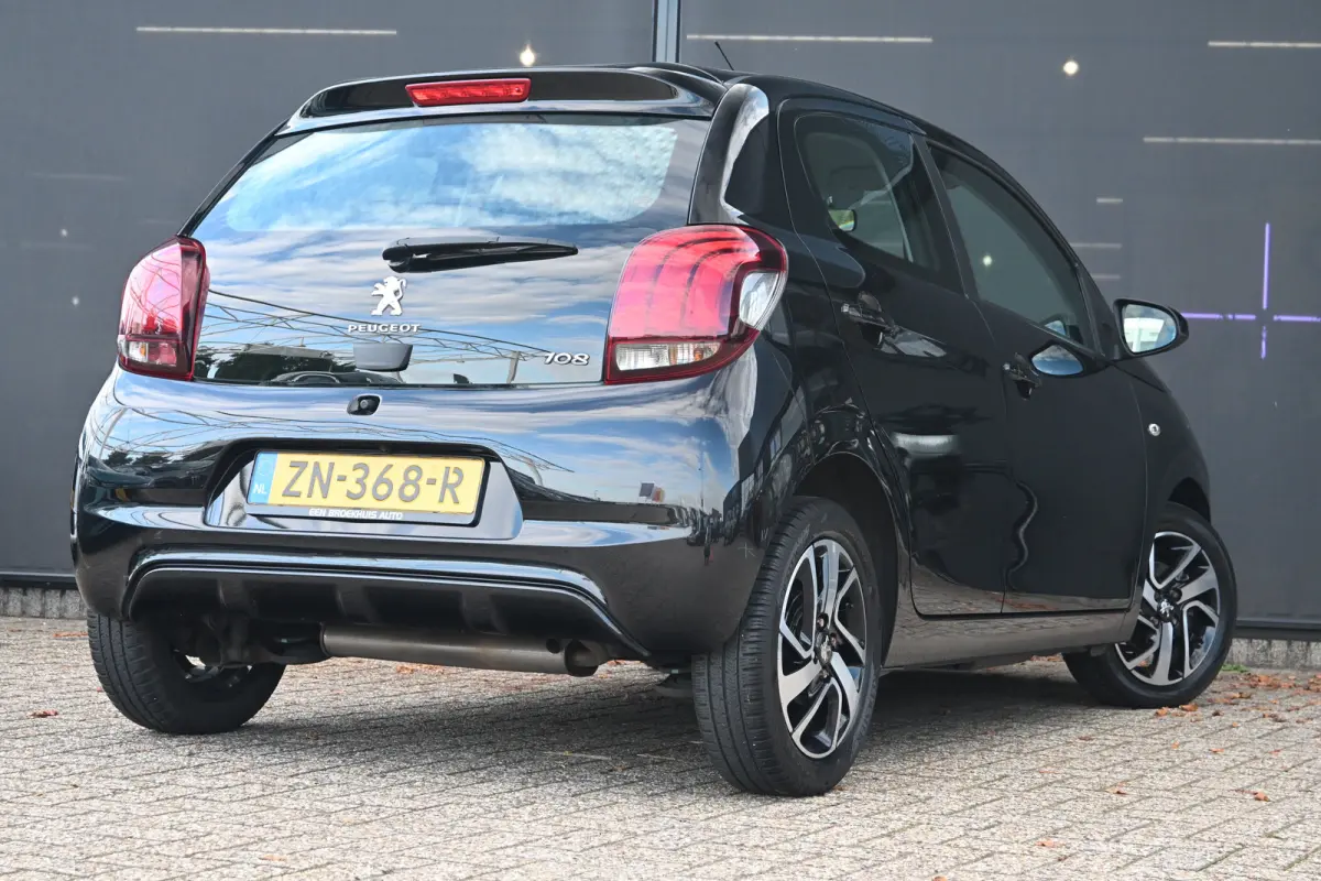 1.0 e-VTi Blue Lease Executive | Navi by App | Cruise Control | Achteruitrijcamera | Airco | Elektr. ramen voor | LMV 15" |
