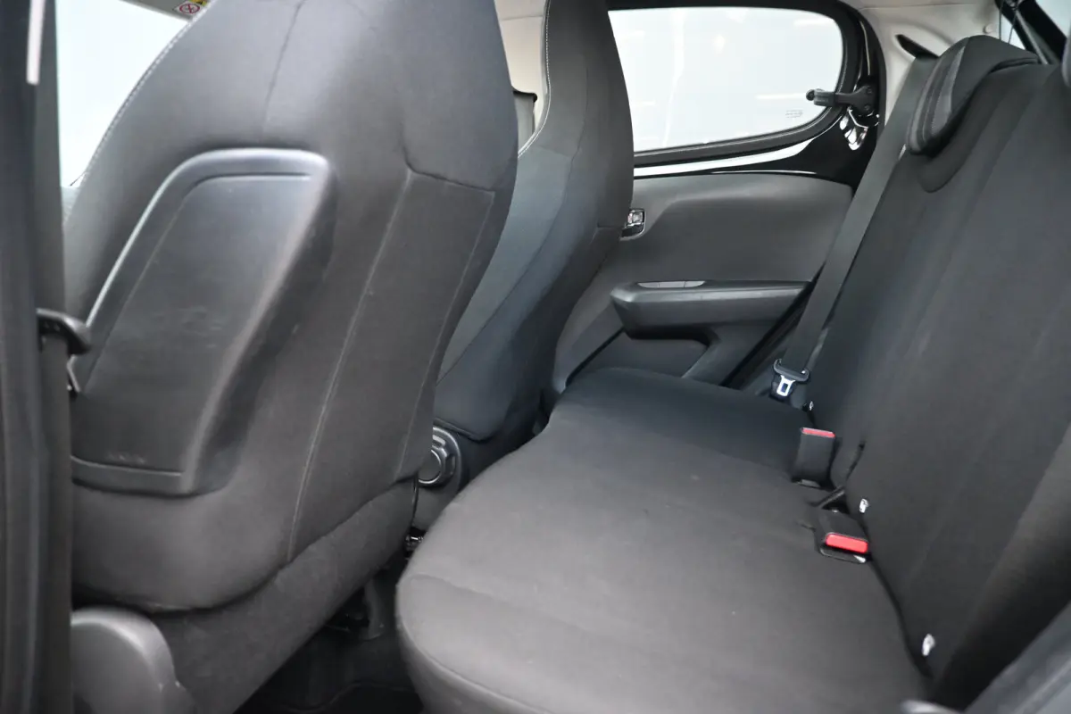 1.0 e-VTi Blue Lease Executive | Navi by App | Cruise Control | Achteruitrijcamera | Airco | Elektr. ramen voor | LMV 15" |
