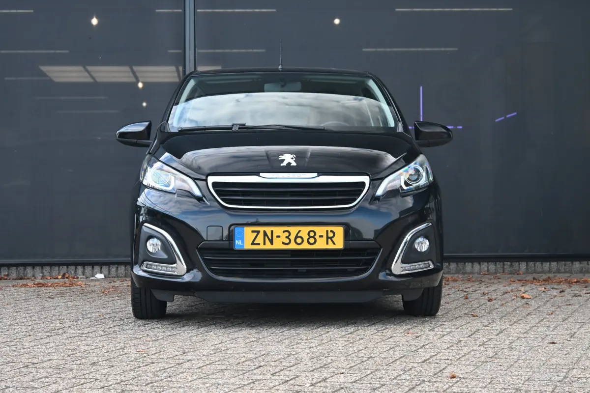 1.0 e-VTi Blue Lease Executive | Navi by App | Cruise Control | Achteruitrijcamera | Airco | Elektr. ramen voor | LMV 15" |