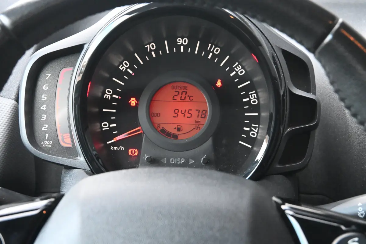 1.0 e-VTi Blue Lease Executive | Navi by App | Cruise Control | Achteruitrijcamera | Airco | Elektr. ramen voor | LMV 15" |