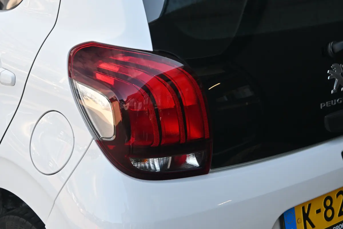 1.0 e-VTi Active | Navi by App | Achteruitrijcamera | Airco | Elektr. Ramen |