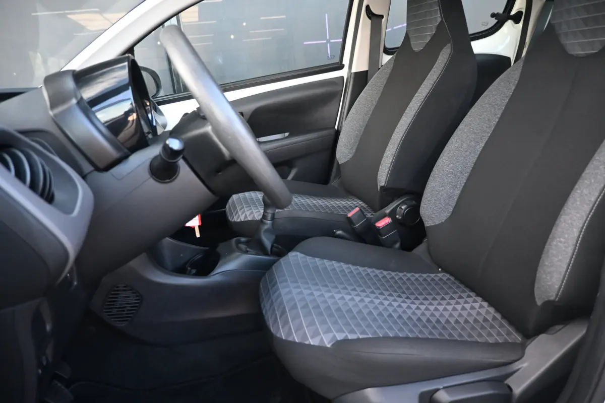1.0 e-VTi Active | Navi by App | Achteruitrijcamera | Airco | Elektr. Ramen |