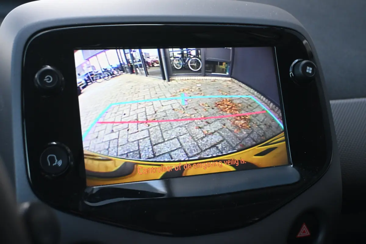 1.0 e-VTi Active | Navi by App | Achteruitrijcamera | Airco | Elektr. Ramen |