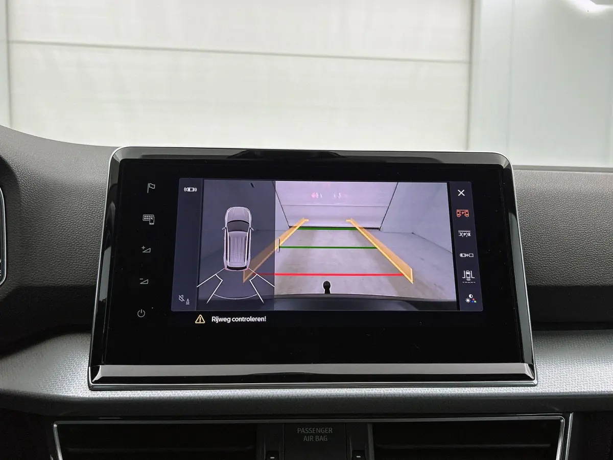 1.5 TSI Style Business Intense AUTOMAAT | ACHTERUITRIJCAMERA | NAVIGATIE | APPLE CARPLAY / ANDROID AUTO | STUURWIELVERWARMING | CLIMATE CONTROL | KEYLESS |