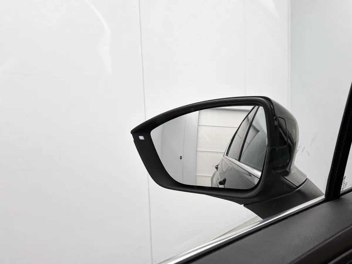 1.5 TSI Style Business Intense AUTOMAAT | ACHTERUITRIJCAMERA | NAVIGATIE | APPLE CARPLAY / ANDROID AUTO | STUURWIELVERWARMING | CLIMATE CONTROL | KEYLESS |