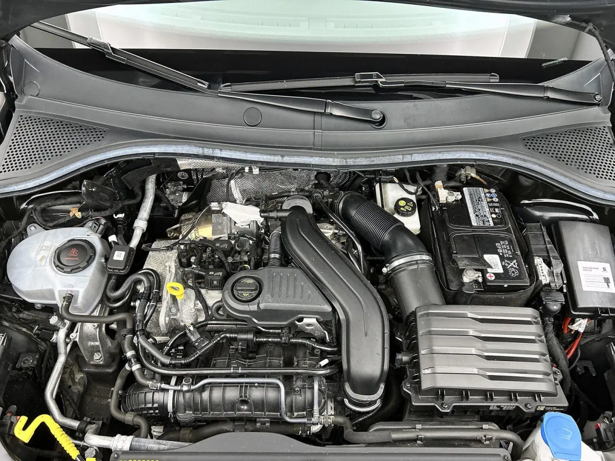 1.5 TSI Style Business Intense AUTOMAAT | ACHTERUITRIJCAMERA | NAVIGATIE | APPLE CARPLAY / ANDROID AUTO | STUURWIELVERWARMING | CLIMATE CONTROL | KEYLESS |