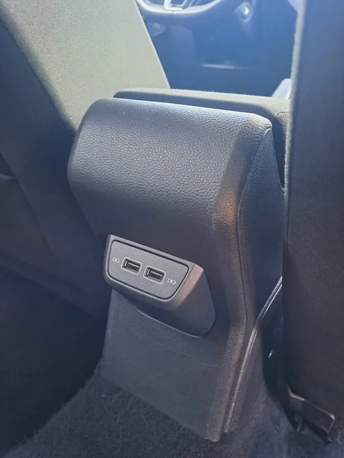 1.0 TSI Comfortline Business