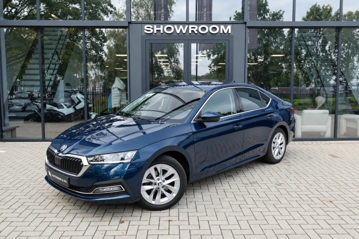 1.0 e-TSI Business Edition Plus 360 KEYLESS CAM