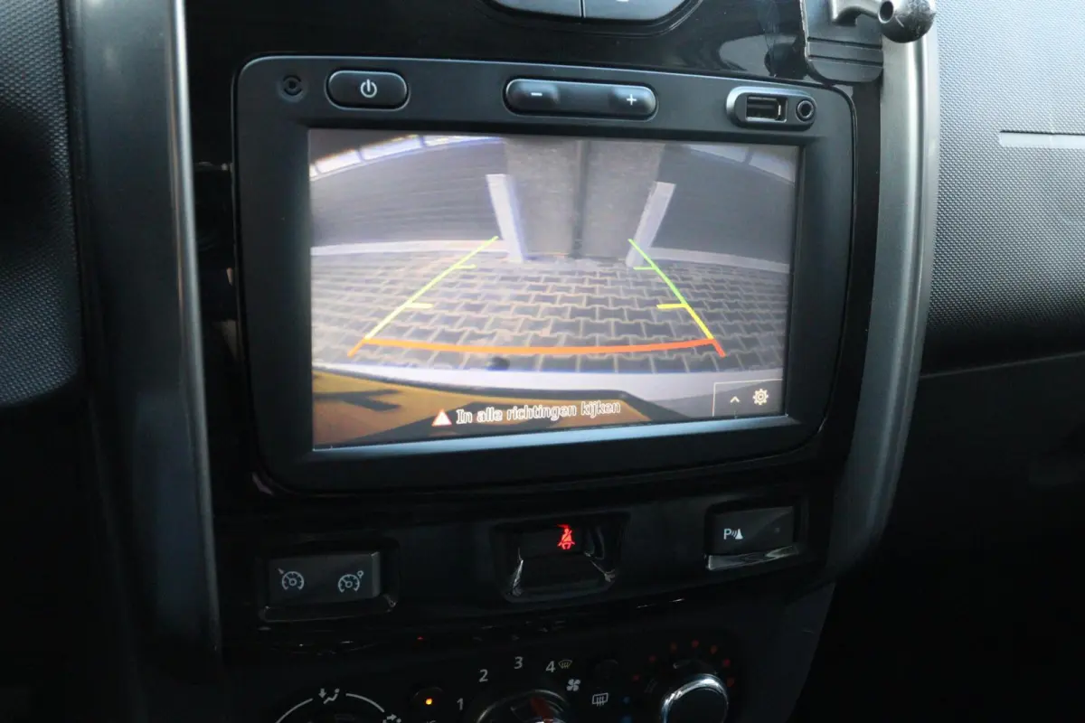 1.5 dCi l AIRCO l NAVI l CAMERA l TREKHAAK l CRUISE CONTROL