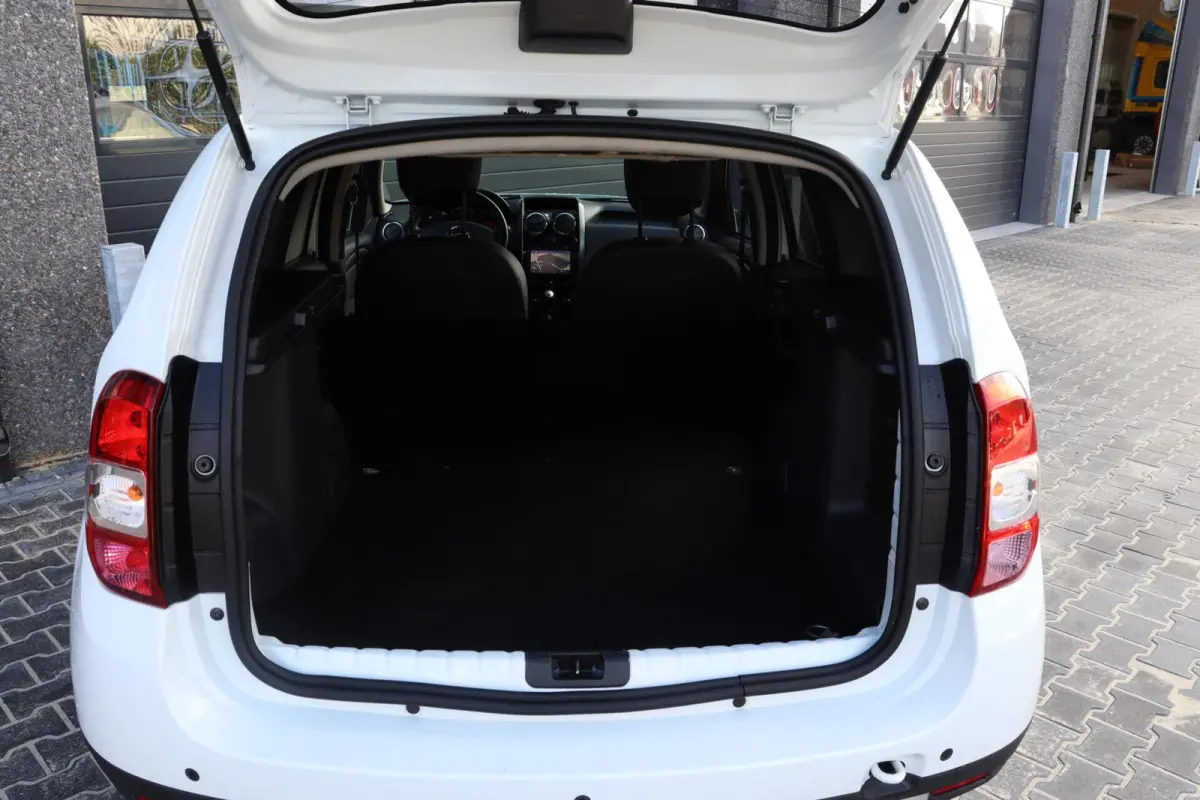 1.5 dCi l AIRCO l NAVI l CAMERA l TREKHAAK l CRUISE CONTROL
