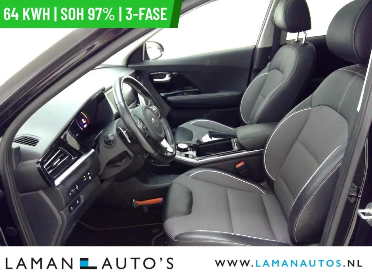 DynamicPlusLine 64 kWh | SOH 97% | 3-fase | Open dak CarPlay ECC Nav ACC 17" LMV LED Camera Metallic | EV Voorschoten