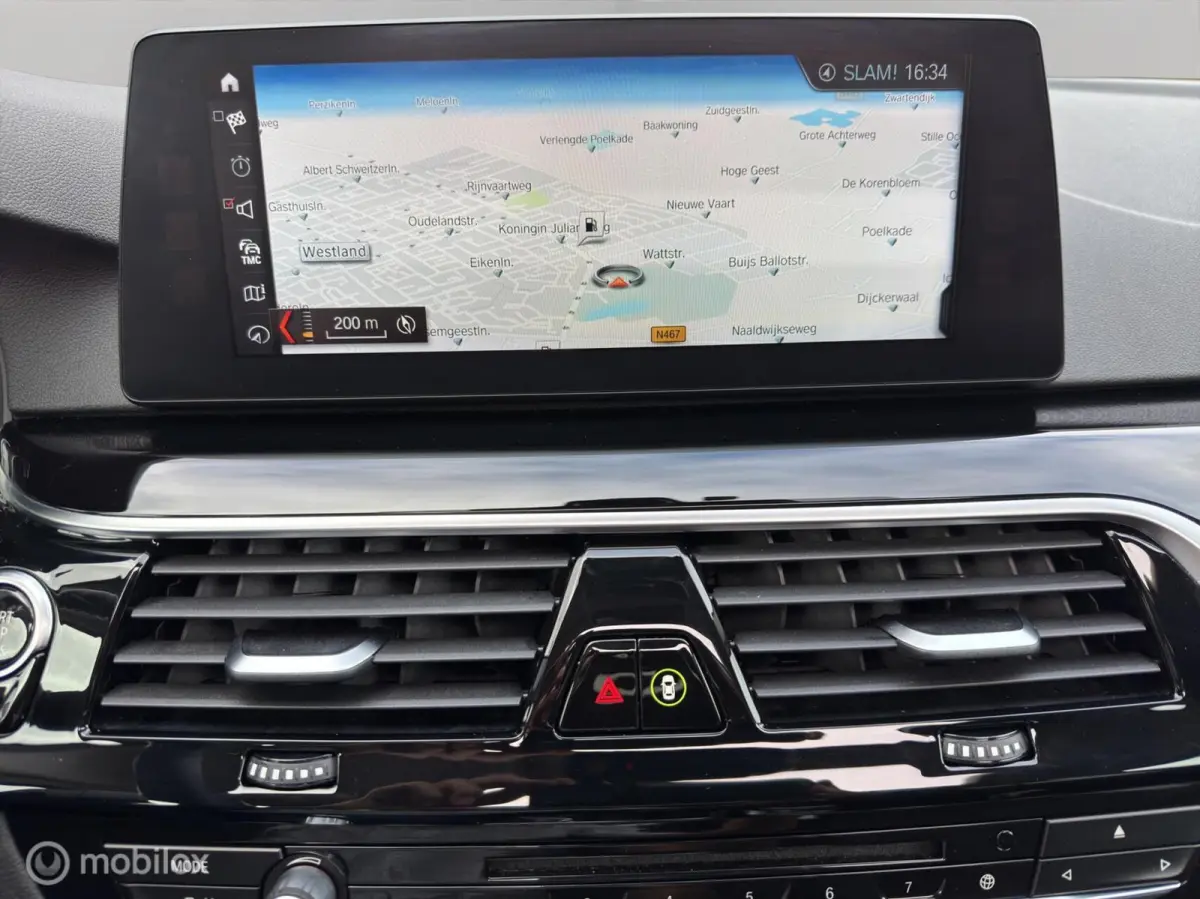 530i xDrive / Panoramadak / M-sport