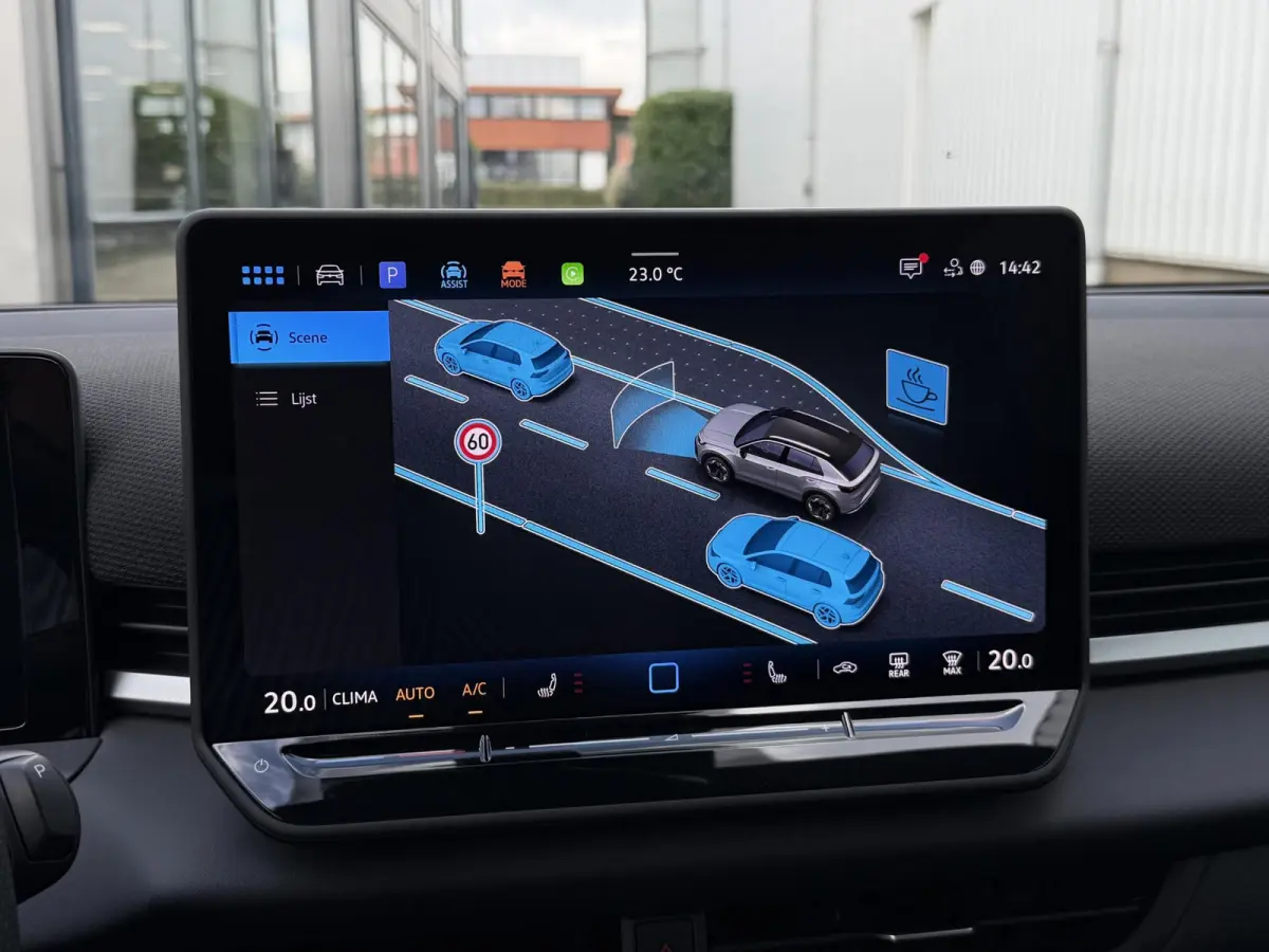 1.5 eTsi R-Line Style First Edition | IQ LED/Adapt.Cruise/Stuur- en stoelverwarming