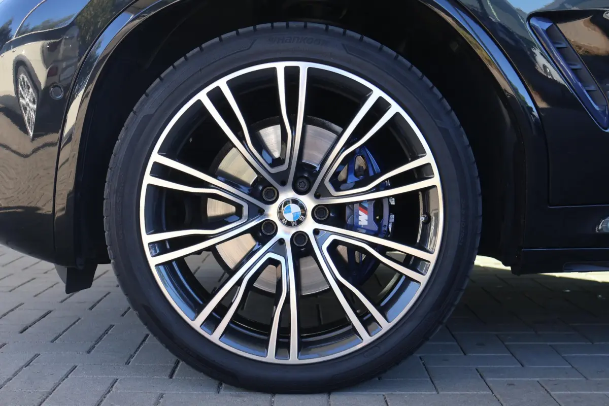 xDrive20i High Executive Edition | M Sport | Driving Assistant Plus | Trekhaak | HiFi | Panoramadak