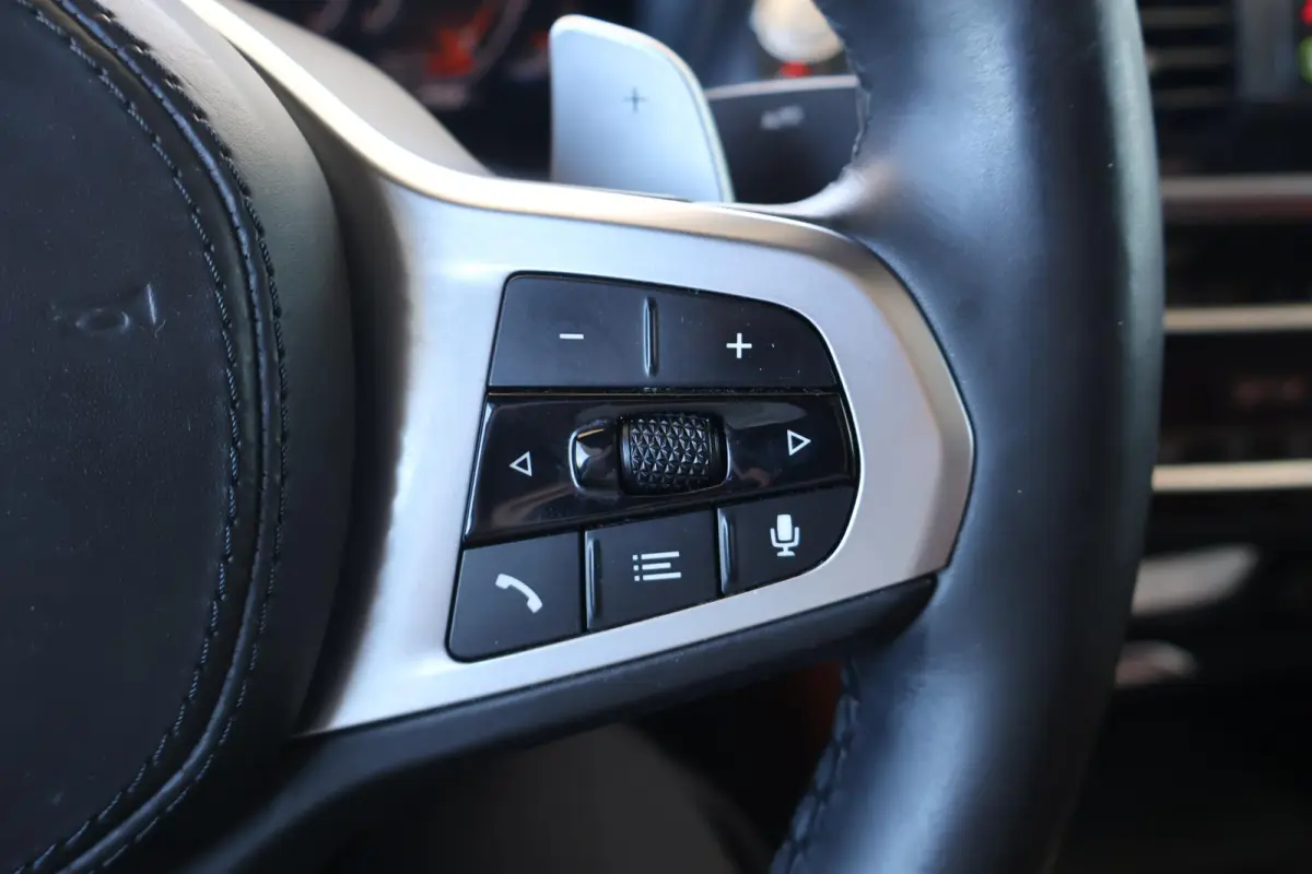 xDrive20i High Executive Edition | M Sport | Driving Assistant Plus | Trekhaak | HiFi | Panoramadak