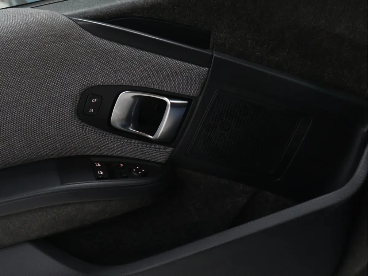 Basis Comfort 22 kWh [CRUISE CONTROL, STOELVERWARMING, PDC A, BLUETOOTH, CLIMATE CONTROL, NAVIGATIE, RADIO, NIEUWSTAAT]