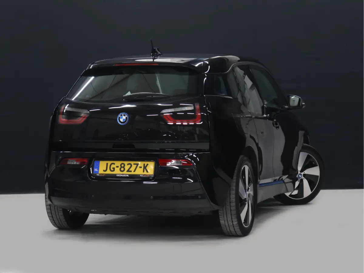 Basis Comfort 22 kWh [CRUISE CONTROL, STOELVERWARMING, PDC A, BLUETOOTH, CLIMATE CONTROL, NAVIGATIE, RADIO, NIEUWSTAAT]