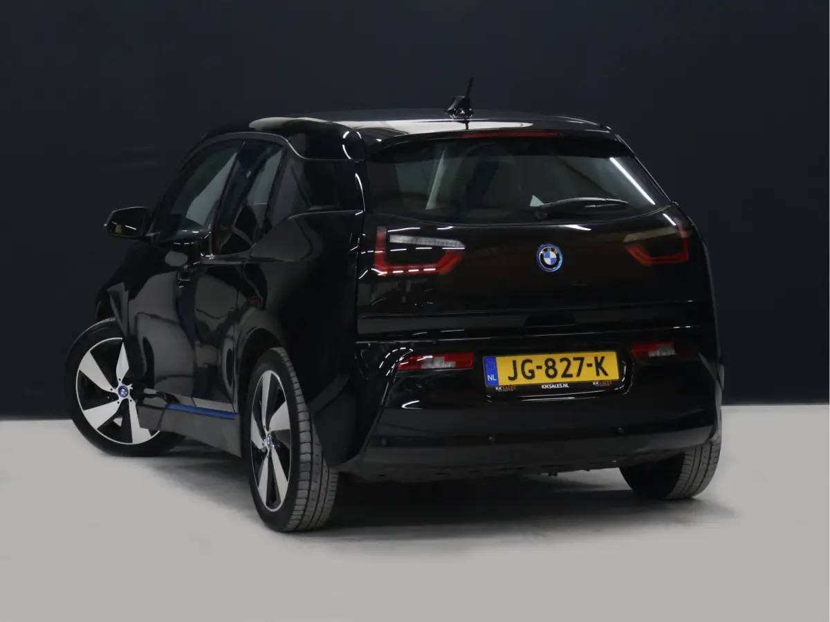 Basis Comfort 22 kWh [CRUISE CONTROL, STOELVERWARMING, PDC A, BLUETOOTH, CLIMATE CONTROL, NAVIGATIE, RADIO, NIEUWSTAAT]