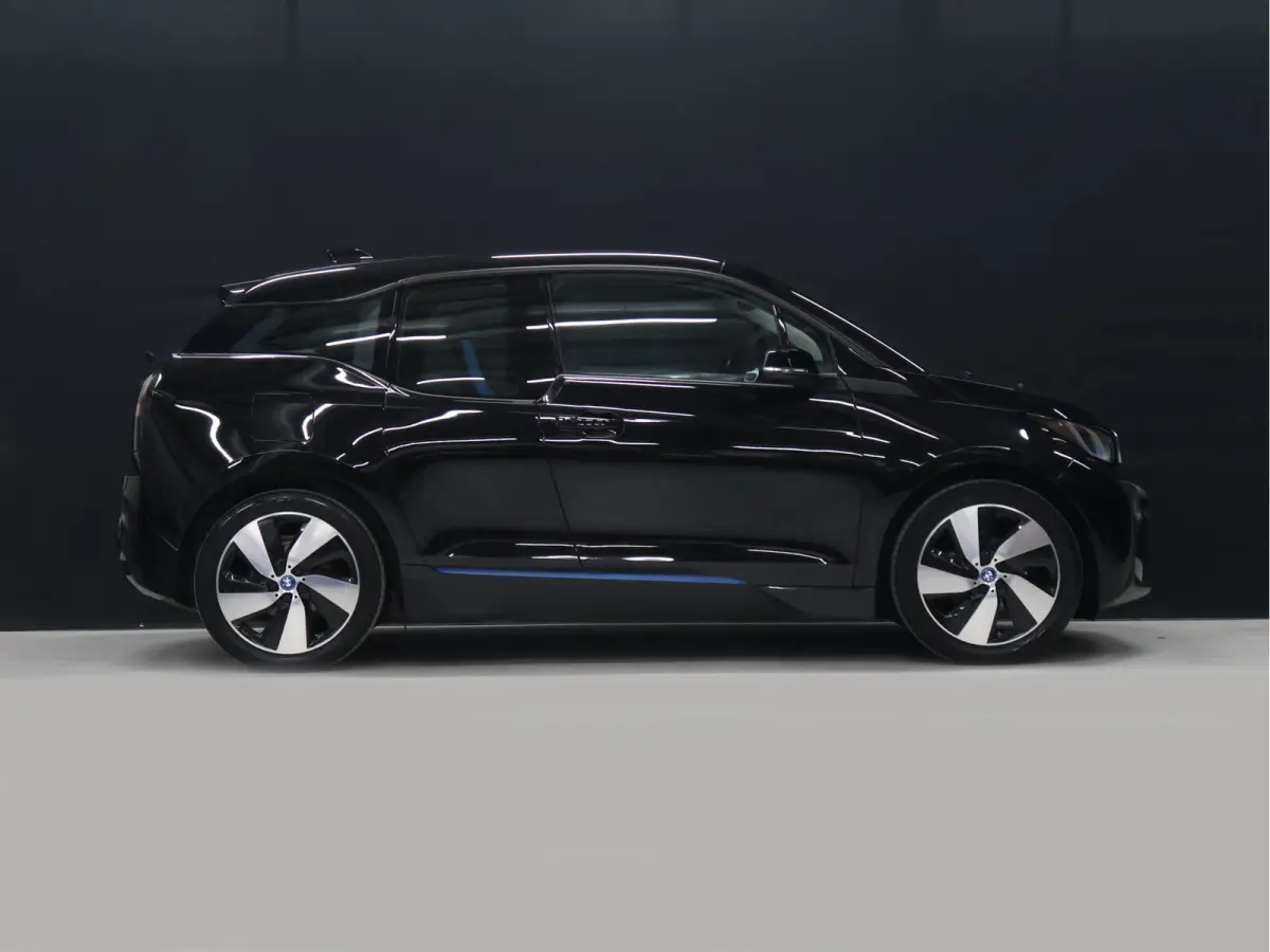 Basis Comfort 22 kWh [CRUISE CONTROL, STOELVERWARMING, PDC A, BLUETOOTH, CLIMATE CONTROL, NAVIGATIE, RADIO, NIEUWSTAAT]