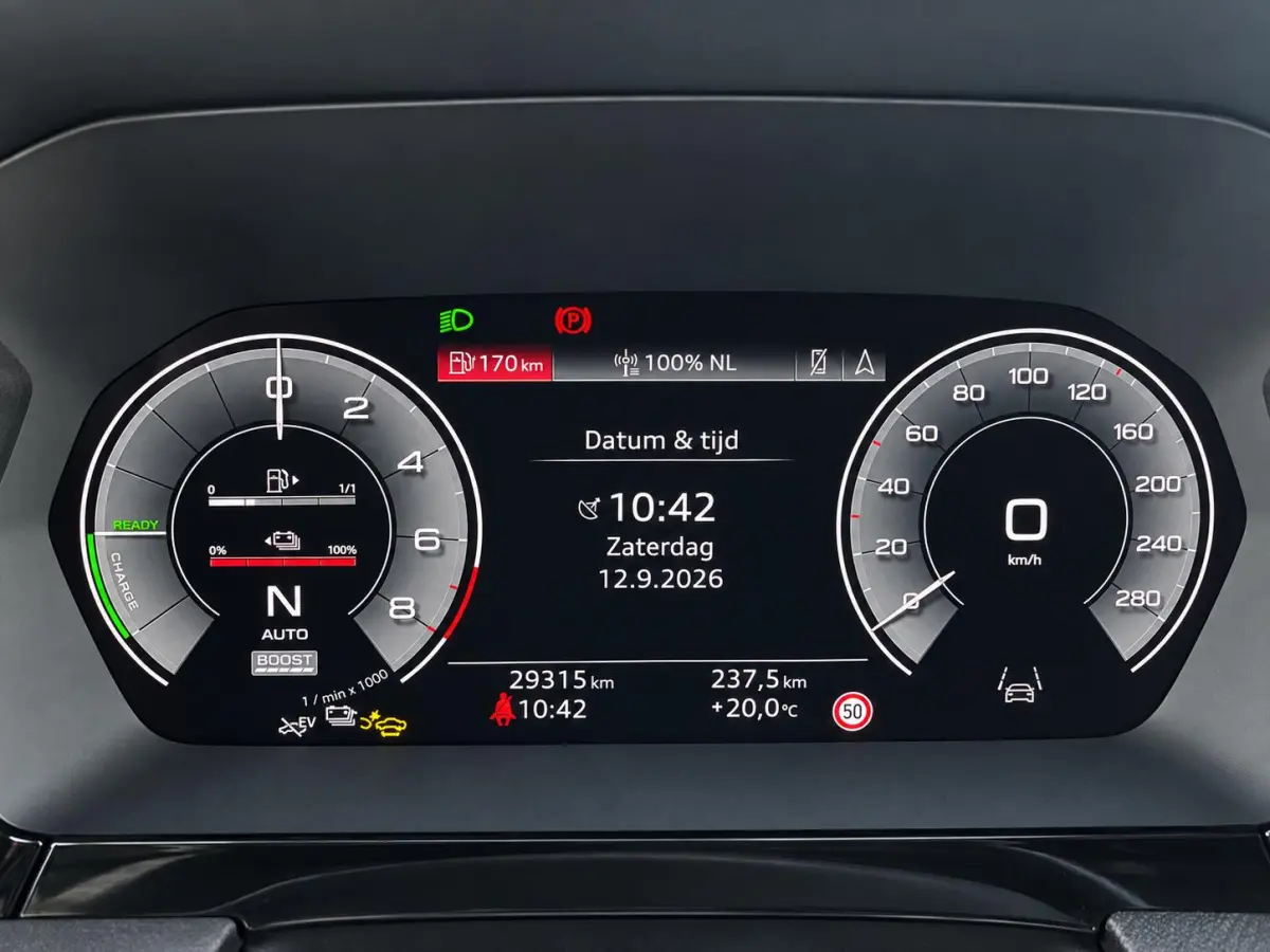 40 TFSI e 204pk Automaat S-Line edition Comfort pakket Plus Lichtmetalen Velgen 18" Matrix Led Parkeer sensoren Camera Cruise Control Adaptive Navigatie Apple Carplay/Android Auto