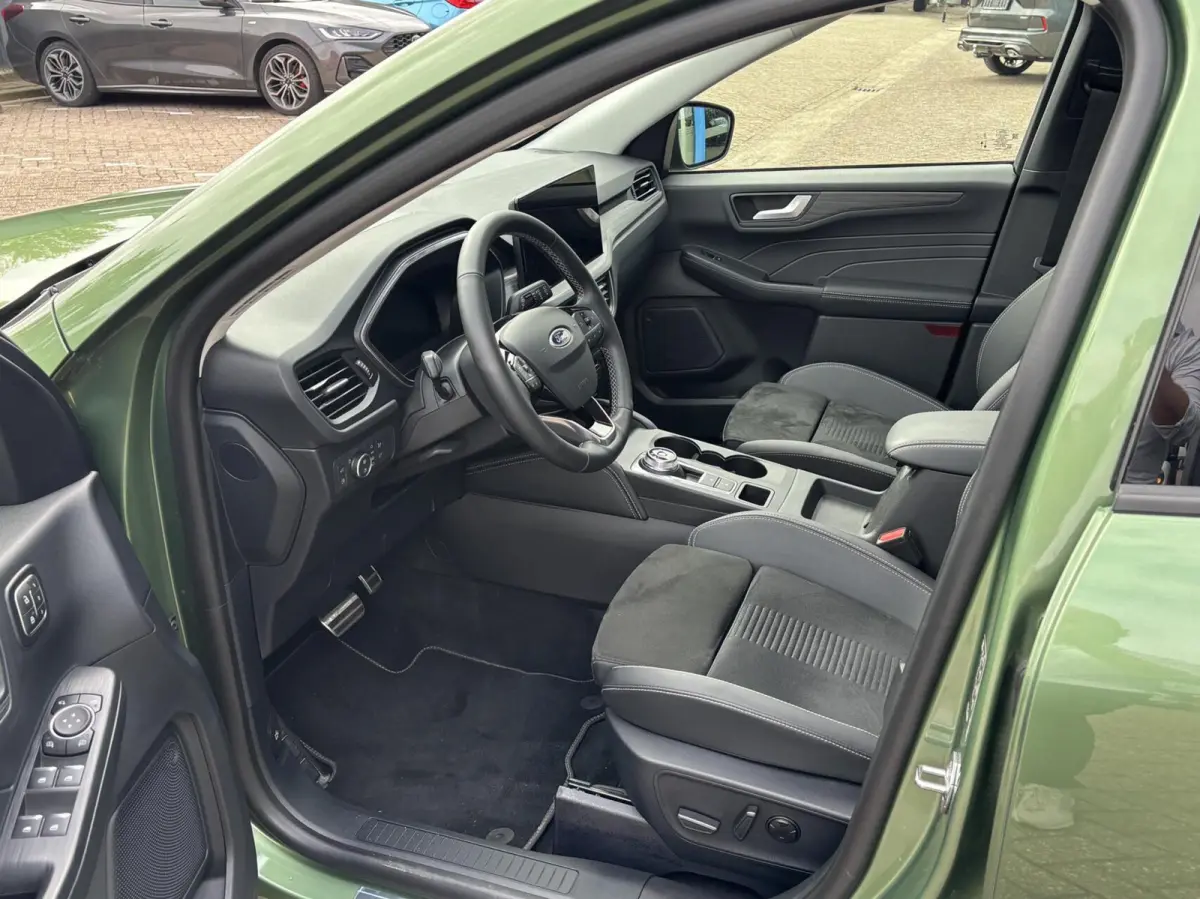 2.5 PHEV Active X 243PK Afn. Trekhaak Panodak Winterpack Matrix-LED 360-Camera B&O AGR-Stoelen Navi Carplay Keyless Climate Privacy Glass *Full-Options*