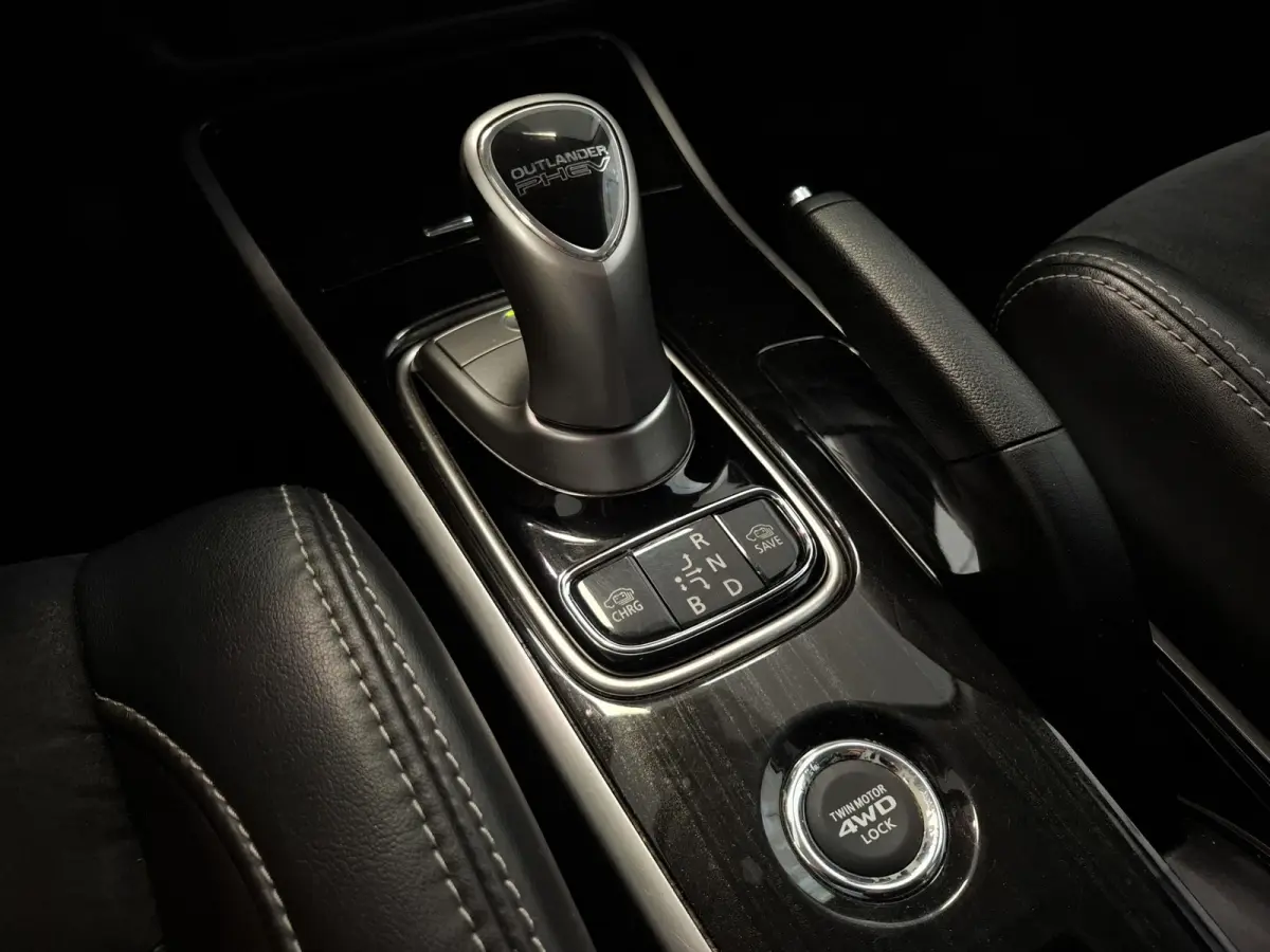 2.0 PHEV Business Edition Trekhaak 100% Dealer onderhouden Allseason banden Mooi!