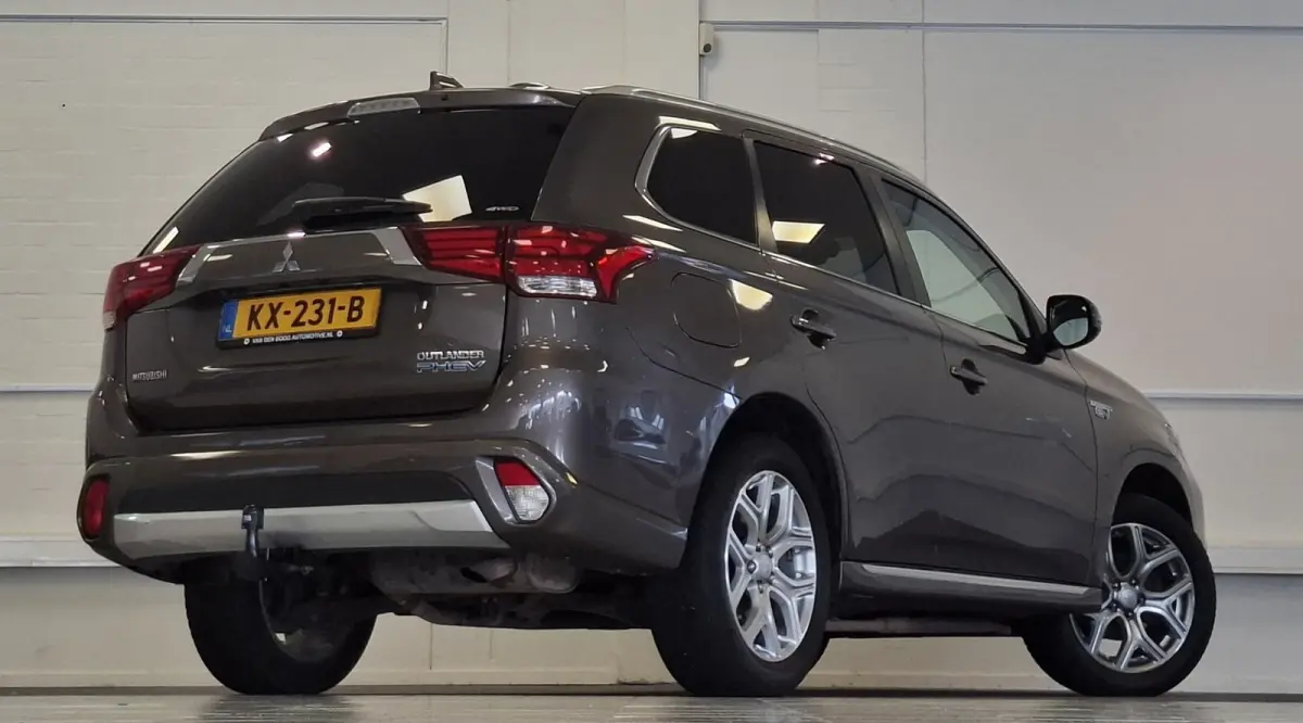 2.0 PHEV Business Edition Trekhaak 100% Dealer onderhouden Allseason banden Mooi!