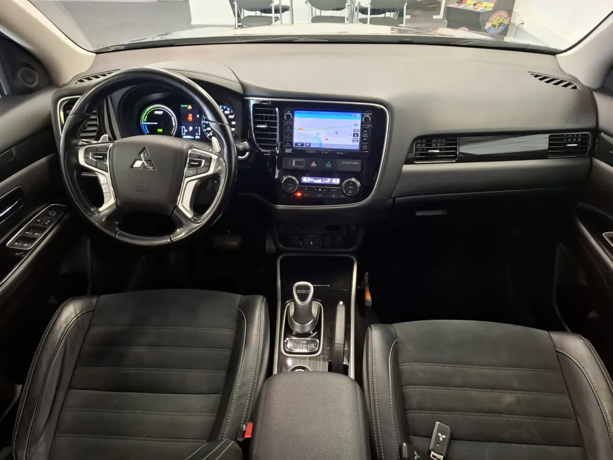 2.0 PHEV Business Edition Trekhaak 100% Dealer onderhouden Allseason banden Mooi!