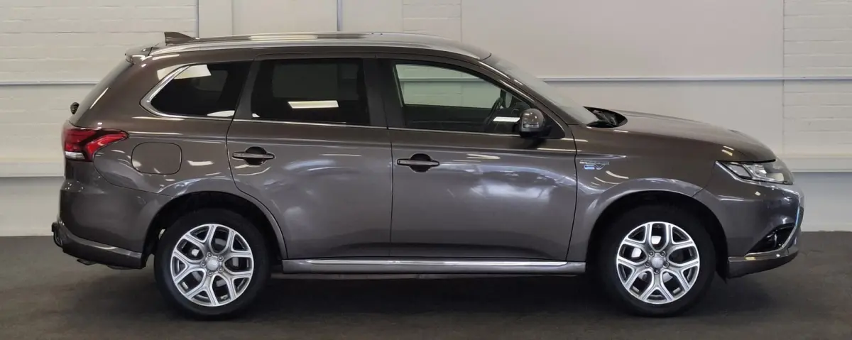 2.0 PHEV Business Edition Trekhaak 100% Dealer onderhouden Allseason banden Mooi!