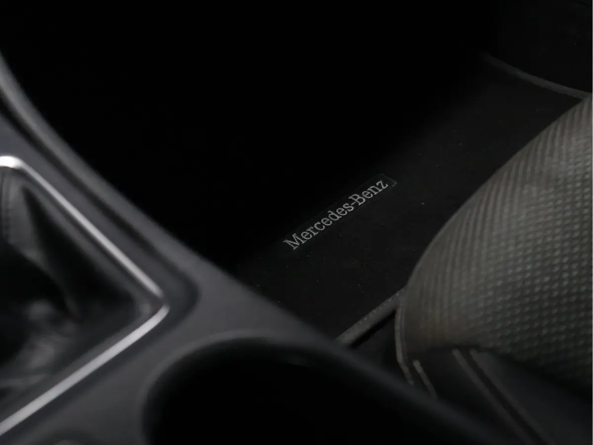 180 Ambition [CRUISE CONTROL, PDC V+A, NAVIGATIE, BLUETOOTH, AIRCO, RADIO, LED, LEDER, NIEUWSTAAT]