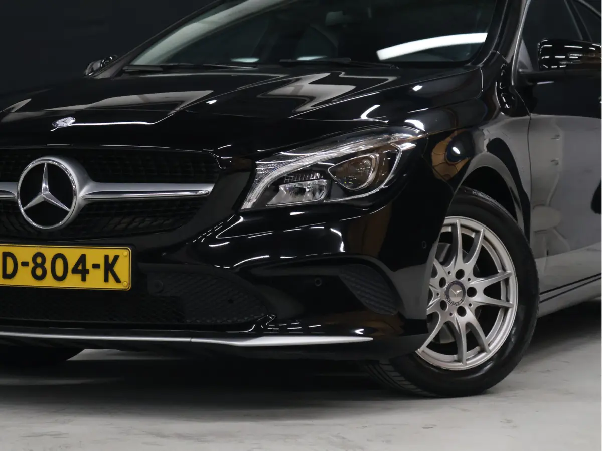 180 Ambition [CRUISE CONTROL, PDC V+A, NAVIGATIE, BLUETOOTH, AIRCO, RADIO, LED, LEDER, NIEUWSTAAT]
