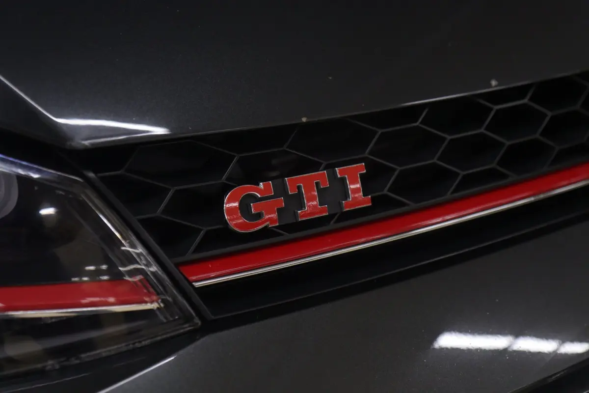 2.0 TSI GTI Performance PANO/CARPLAY/STOELVER/CAM/DCC/VOL